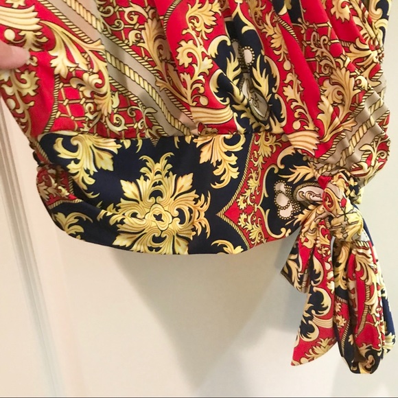 NWOT Faux wrap cold shoulder top - Picture 2 of 6